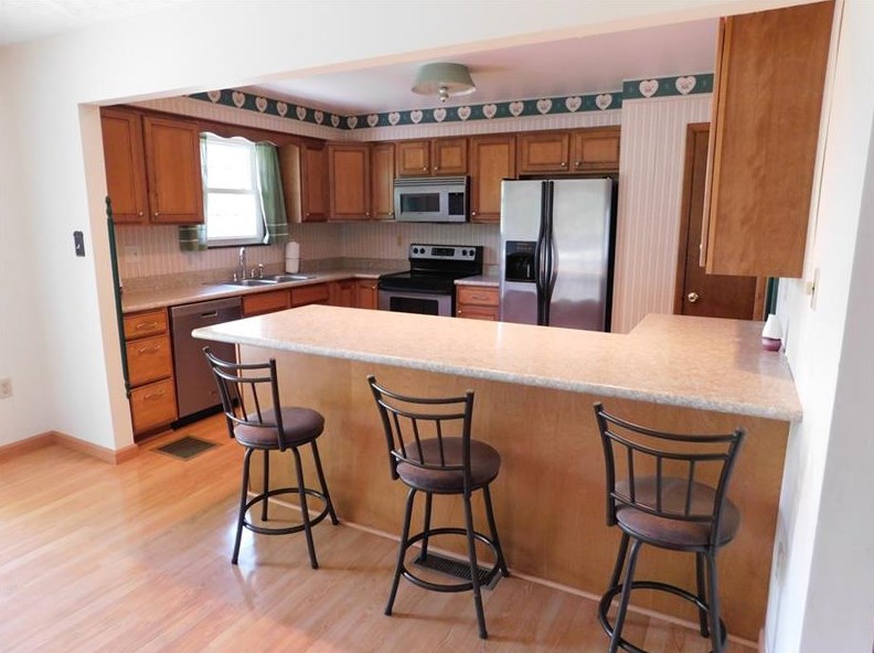 55 Blue Jay Dr, Washington PA 15301-8718 exterior