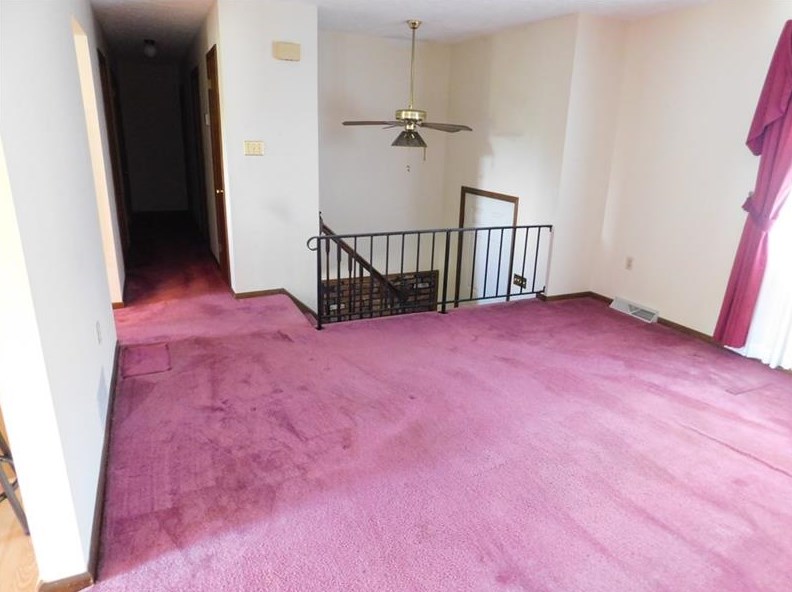 55 Blue Jay Dr, Washington PA 15301-8718 exterior