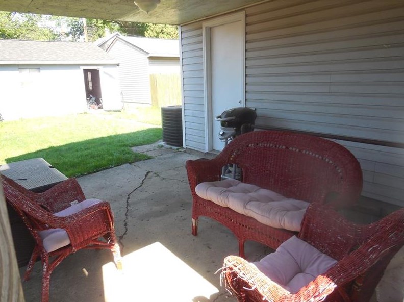 3515 5th Ave, Beaver Falls, PA 15010