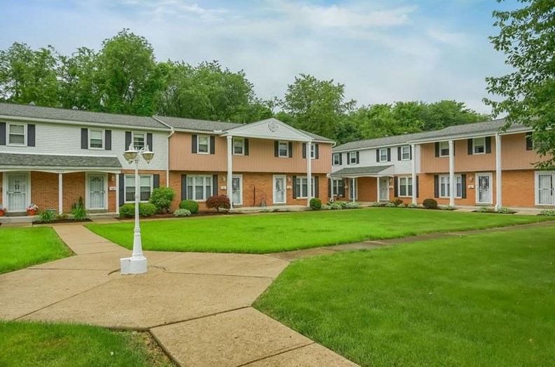 2603 19th St #f, Beaver Falls, PA 15010