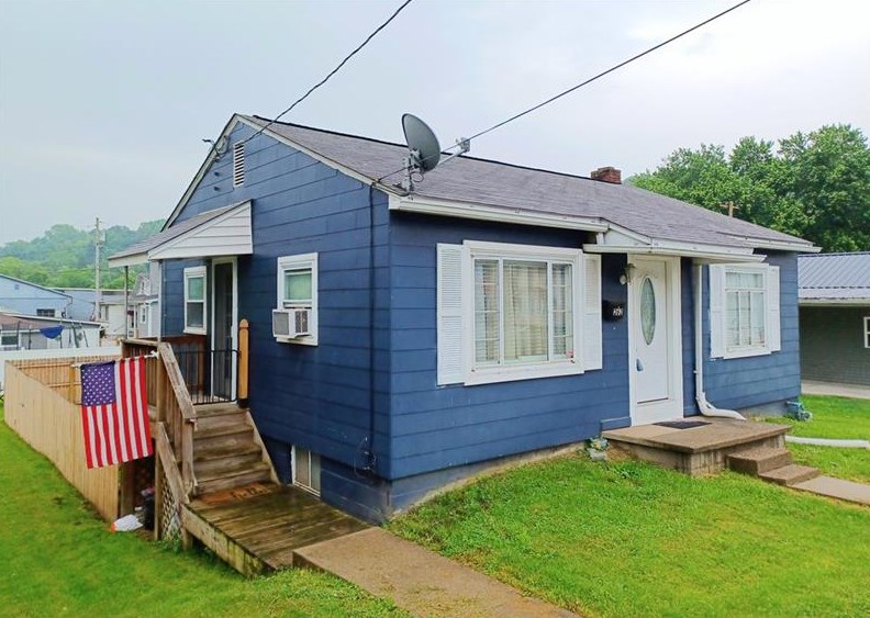262 S Cumberland, Waynesburg, PA 15370