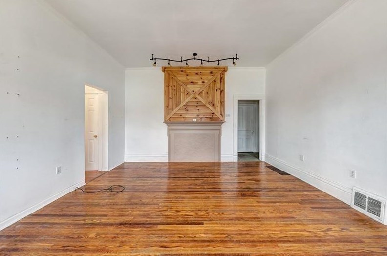 500 7th Ave, Beaver Falls, PA 15010