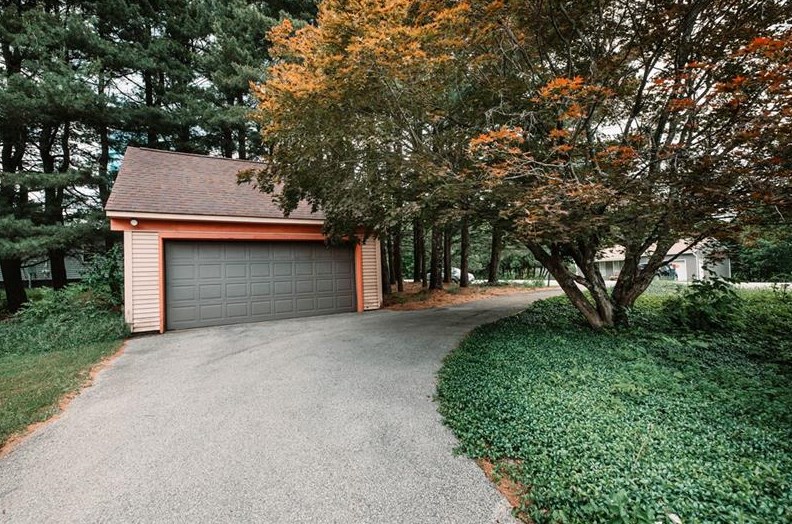280 Sunset Dr, Indiana, PA 15701-1430