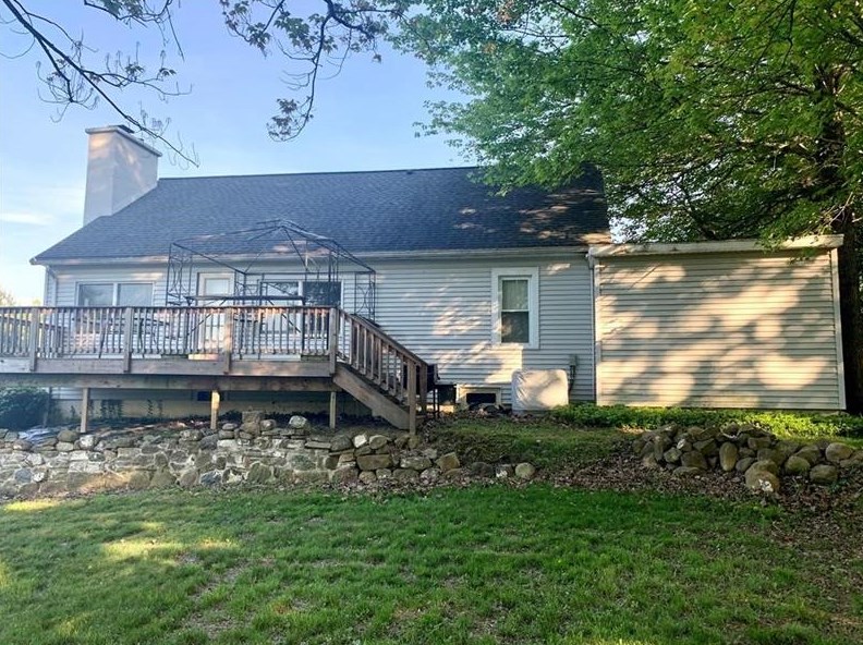 3628 Stoughton Rd, Erie, PA 16506-2737