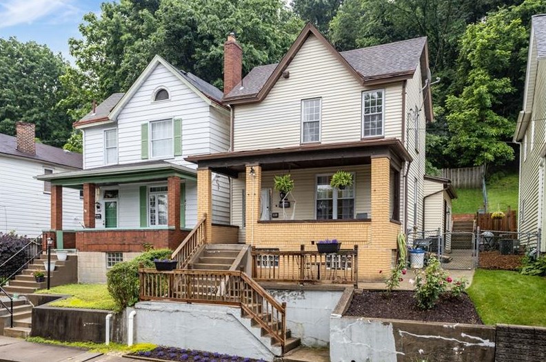 338 Plum St, Collier Township, PA 15106-2721