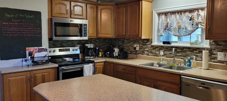 260 Mamont Dr, Export, PA 15632