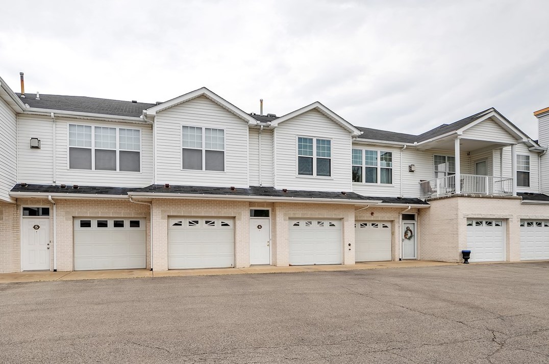 248 Adams Pointe Blvd, Seven Fields, PA 16046-4608