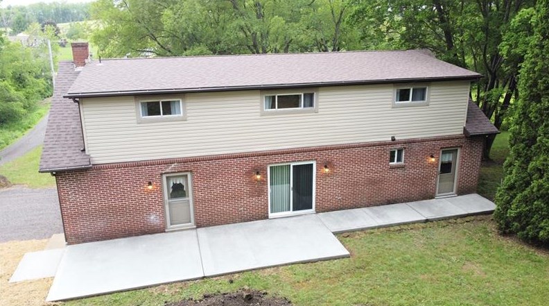 109 Betty Ln, Butler PA  16002-0911 exterior