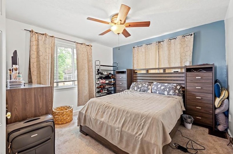 435 Cedarhurst Dr, North Versailles PA 15137-2228 exterior