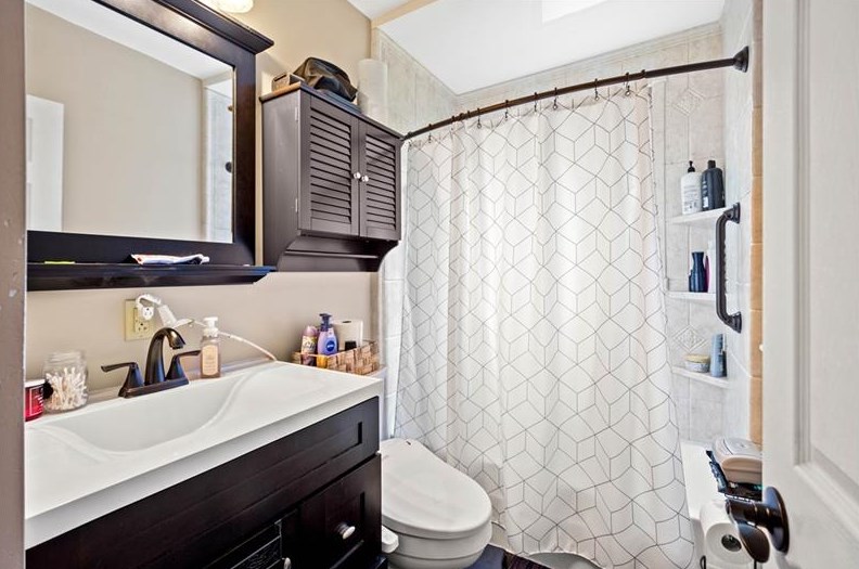 435 Cedarhurst Dr, North Versailles PA 15137-2228 exterior