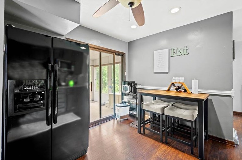 435 Cedarhurst Dr, North Versailles PA 15137-2228 exterior