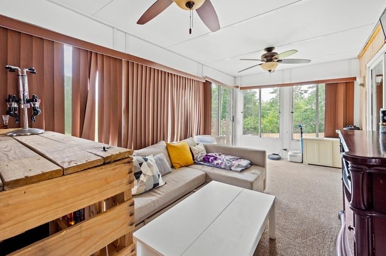 435 Cedarhurst Dr, North Versailles PA 15137-2228 exterior