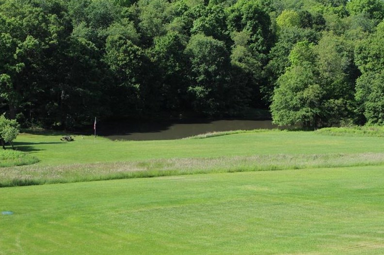 640 Cherry Rd, Chicora, PA 16025-3908