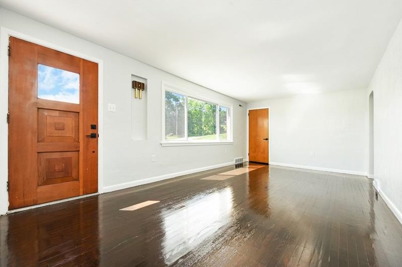 503 Turkeyfoot Rd, Finleyville, PA 15332