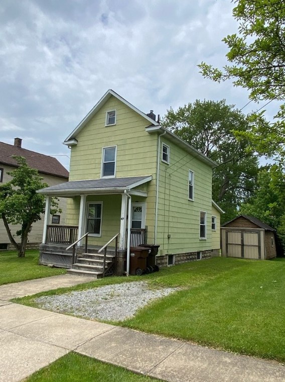 417 Maple St, Grove City, PA 16127