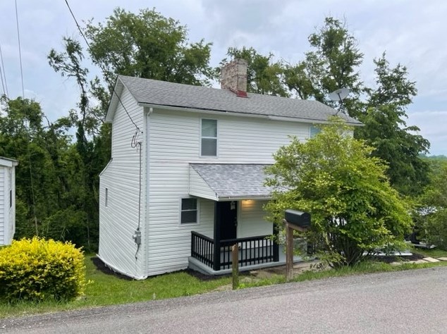 430 Bluejay Dr, Canonsburg, PA 15317