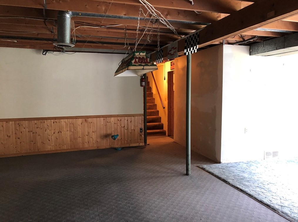 372 Chicora Rd, Butler PA 16001-2356 exterior