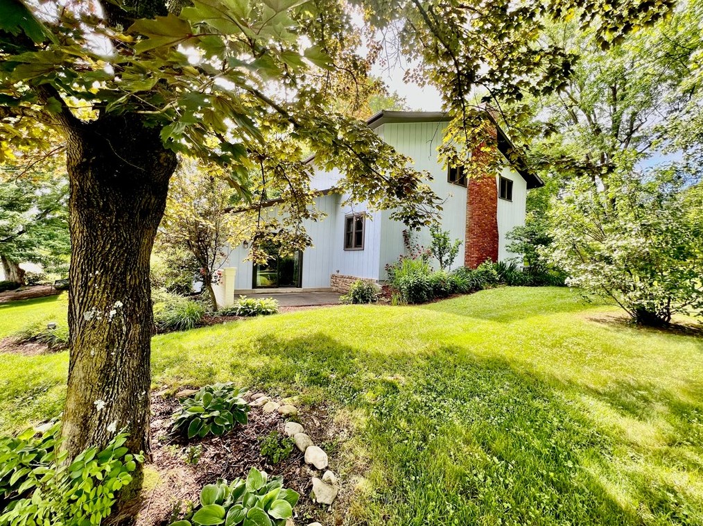 107 Southwood Dr, Oliphant Furnace, PA 15401-8911