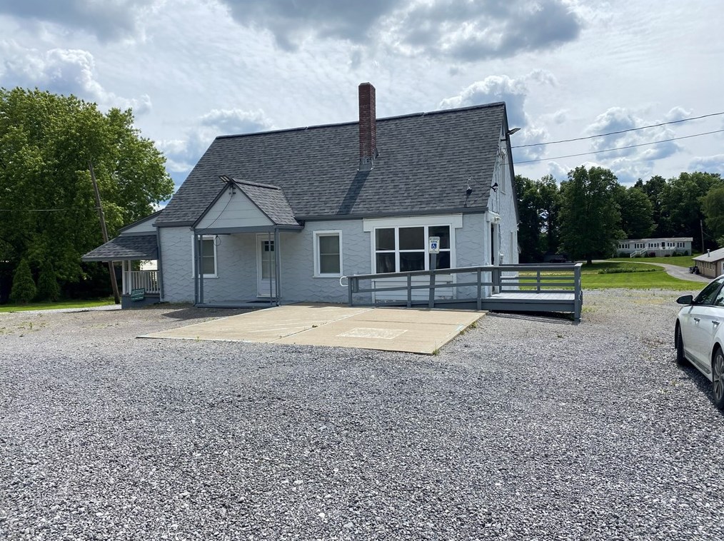 382 Pike Rd, Sarver, PA 16055-9547