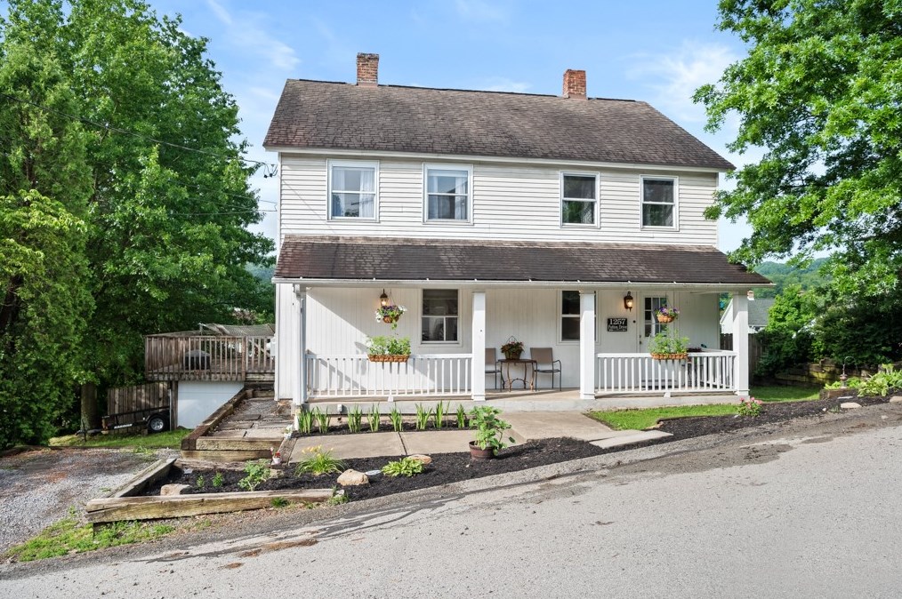1257 Patton Dr, Russellton, PA 15076-9733