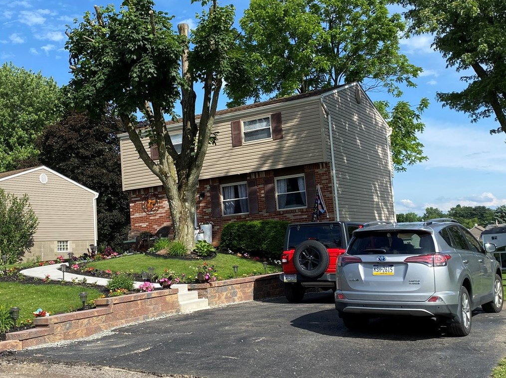 1370 Conway St, Greensburg, PA 15601-4926