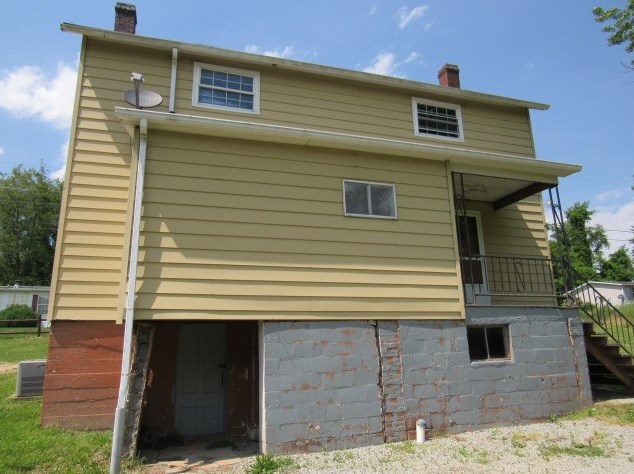 161 Dearth Rd, Oliphant Furnace, PA 15401-5153