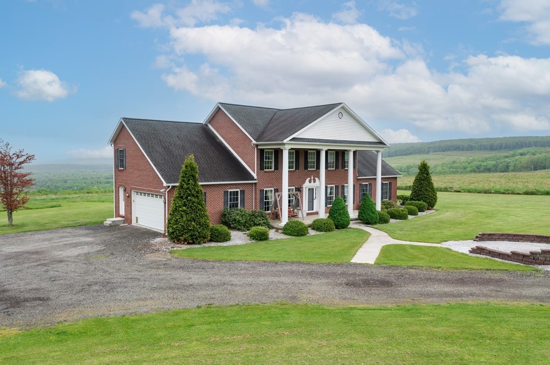 117 School Rd, Hooversville, PA 15936-8701