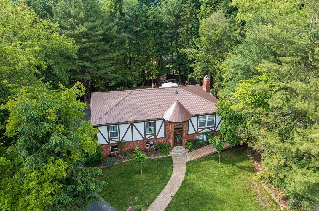 2725 Otterbein Dr, Allison Park, PA 15101
