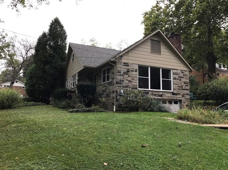 1088 Lindendale Dr, Pittsburgh, PA 15243