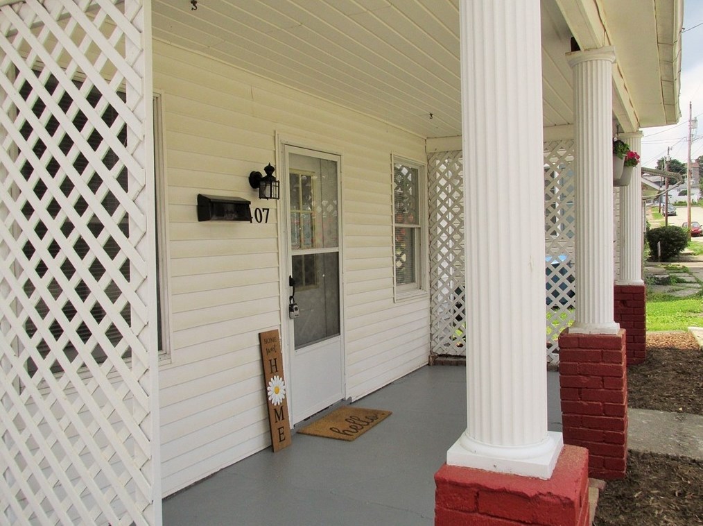 407 Howard St, Mount Pleasant, PA 15666