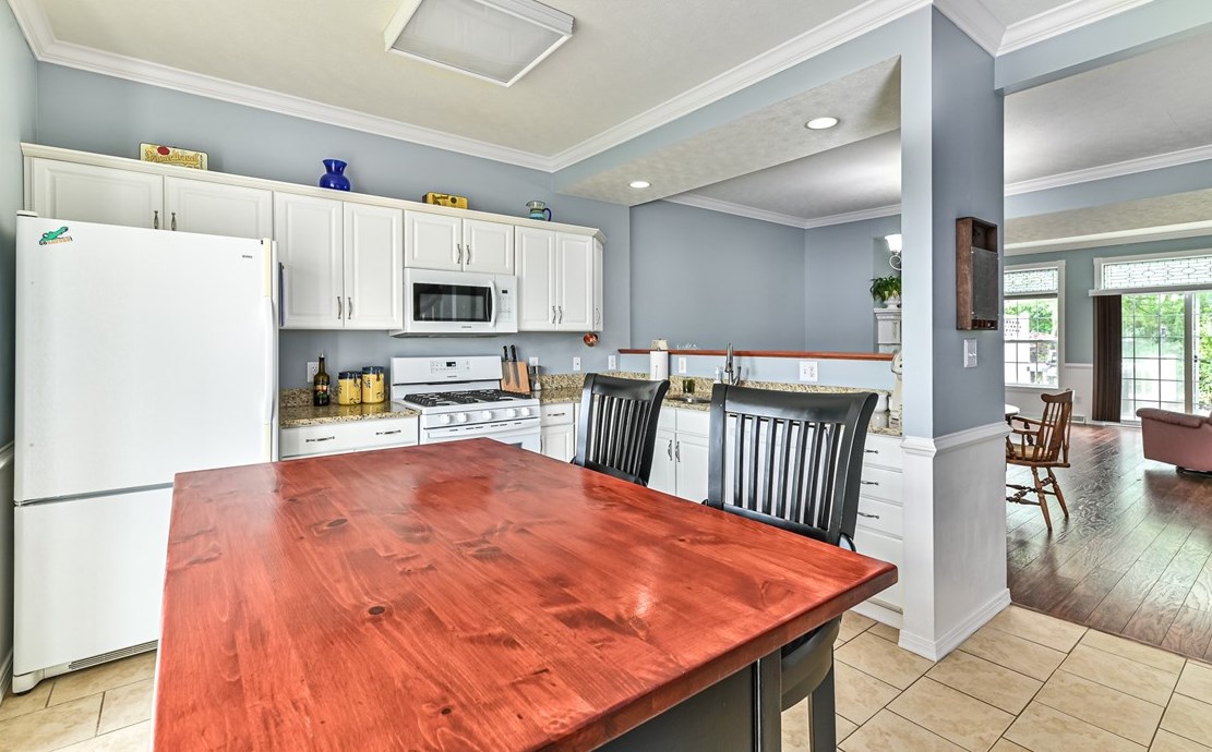 1202 Eddy Ct, Gibsonia, PA 15044