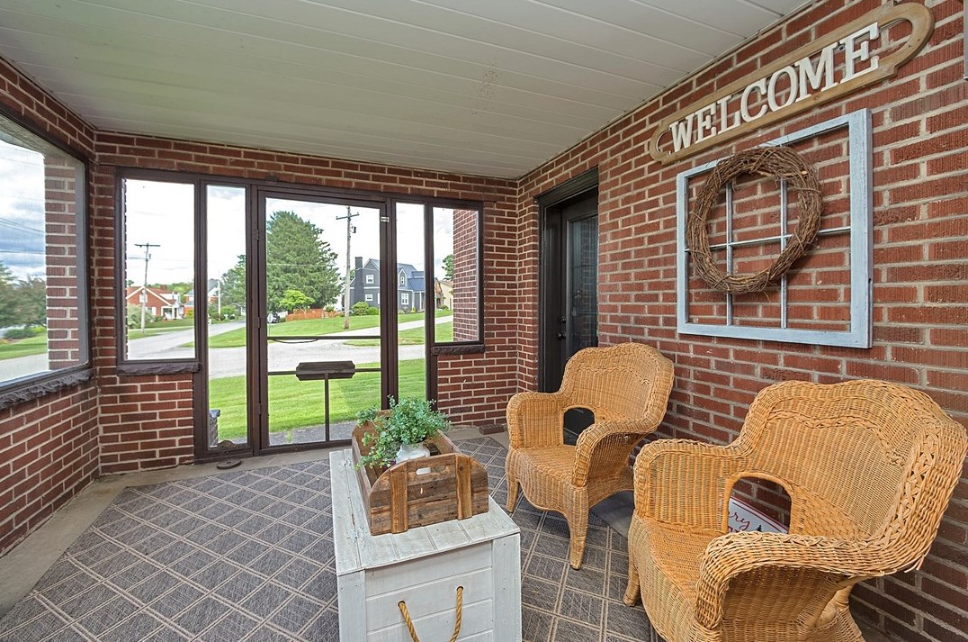 206 Constitution St, Perryopolis, PA 15473-5320