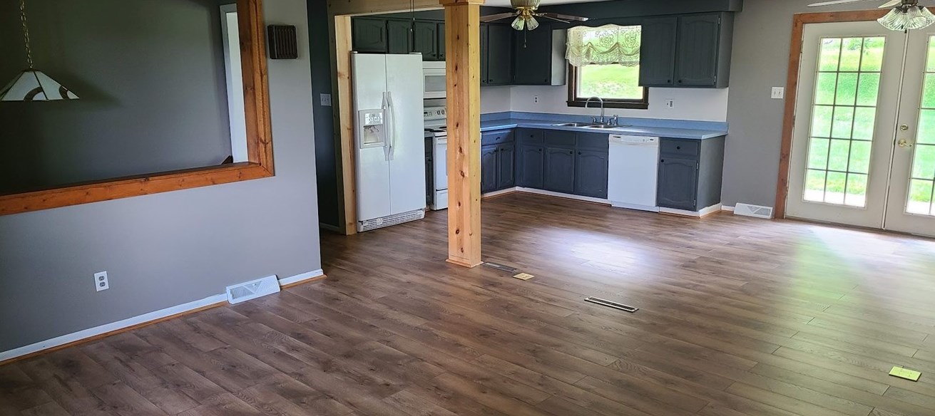 146 Nursery Ln, Butler, PA 16002-9025