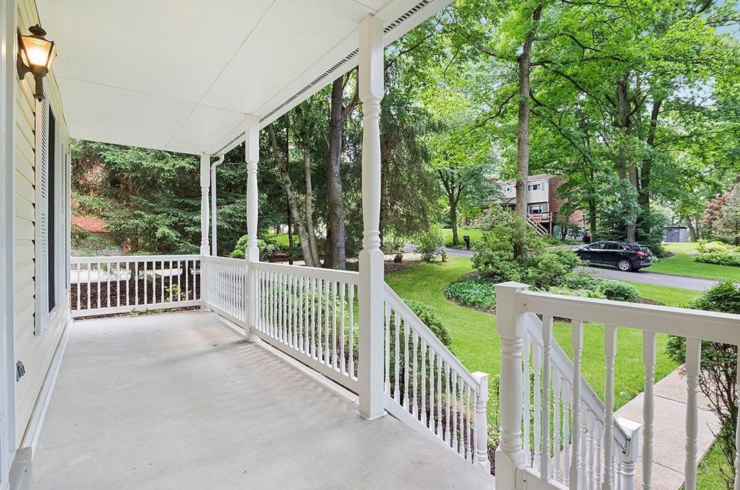2341 Saddle Dr, Allison Park, PA 15101