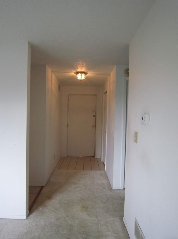 103 Woodstone Ln #52, New Kensington, PA 15068