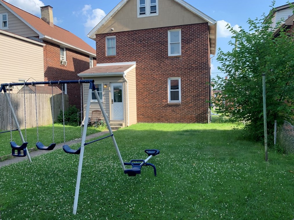 809 24th St, Ambridge, PA 15003