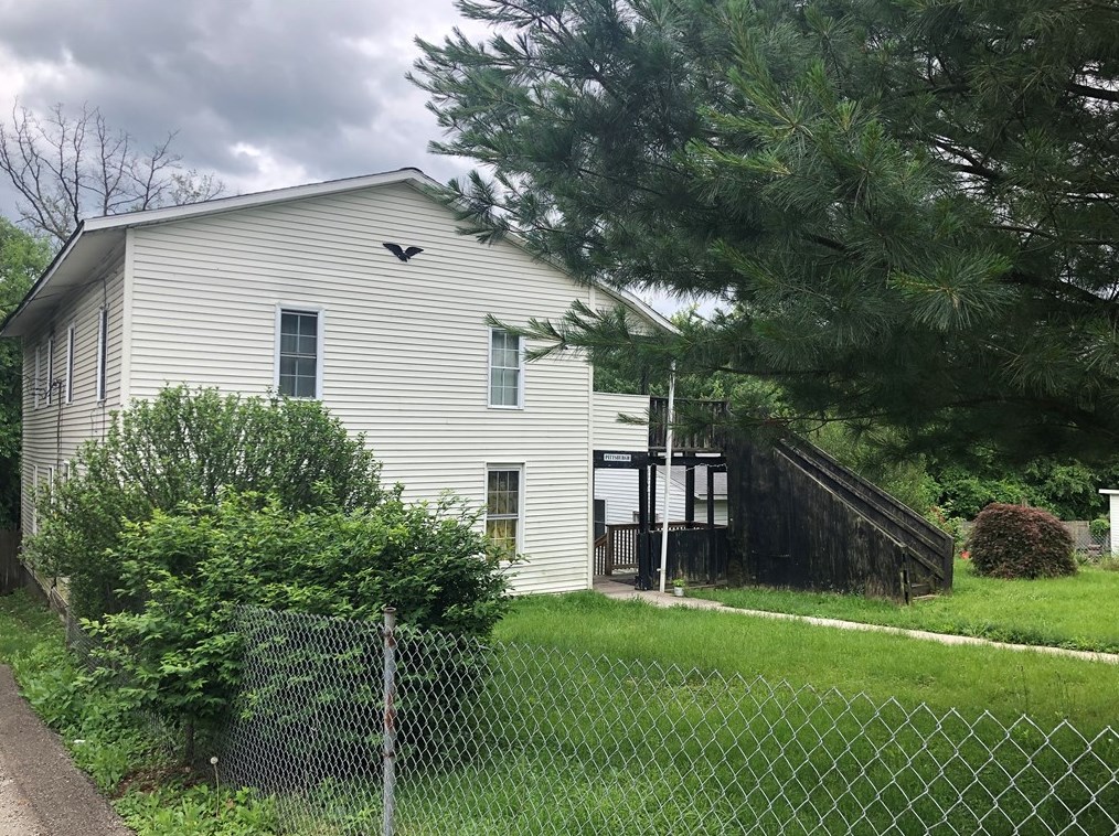 250 E Fairview Ave, Connellsville, PA 15425