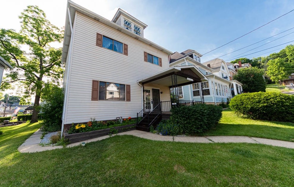 446 N Chestnut St, Butler, PA 16001