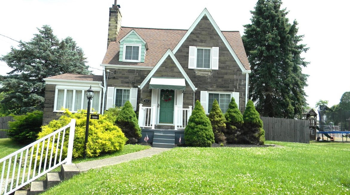 4523 Lincoln Ave, Jeannette, PA 15644