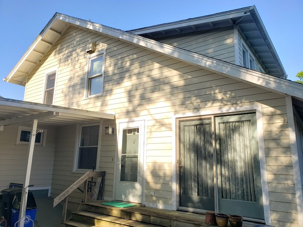334 6th St, Indiana PA  15701-3043 exterior