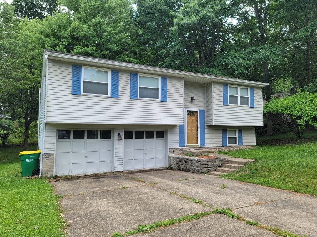 129 Crossland Rd, Butler, PA 16002