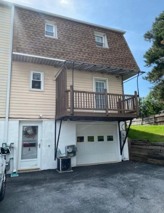 85 E Oak #8, Indiana, PA 15701