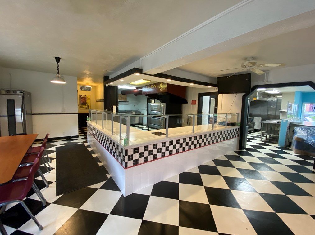 990 Oakland Ave, Indiana, PA 15701