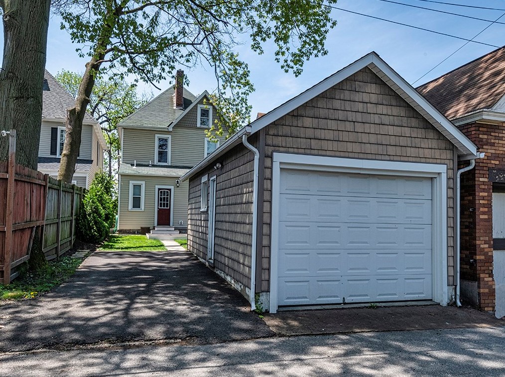 449 Library Ave, Collier Township, PA 15106