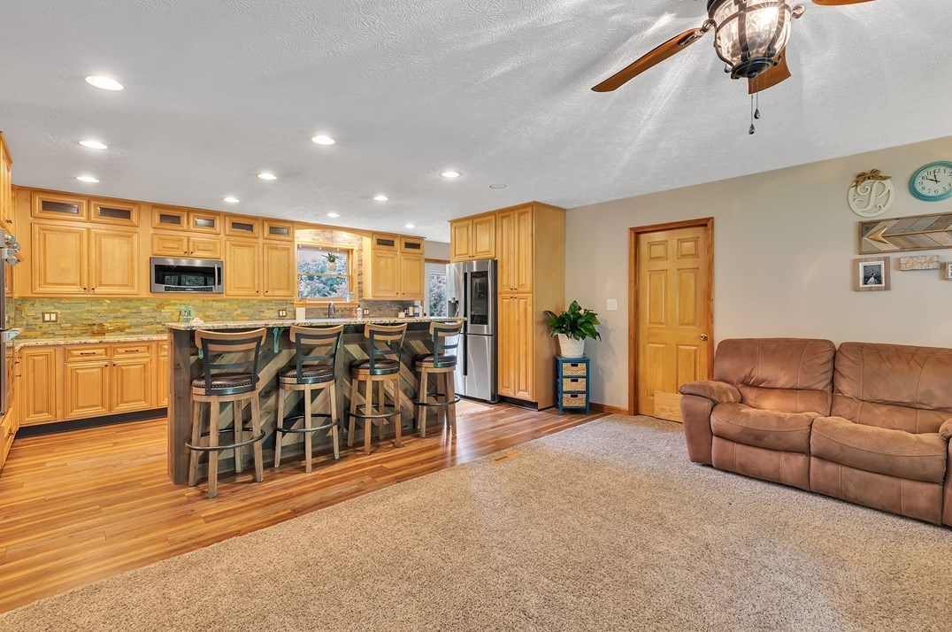 427 Ridgemont Dr, Industry, PA 15052
