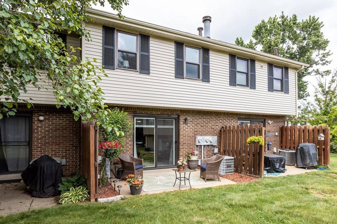 115 Stoney Creek Ct, Seven Fields, PA 16046-7915