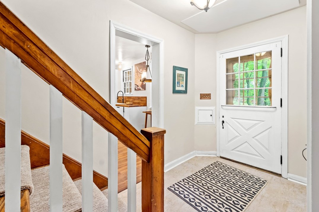 343 Sunset Dr, Bethel Park, PA 15102