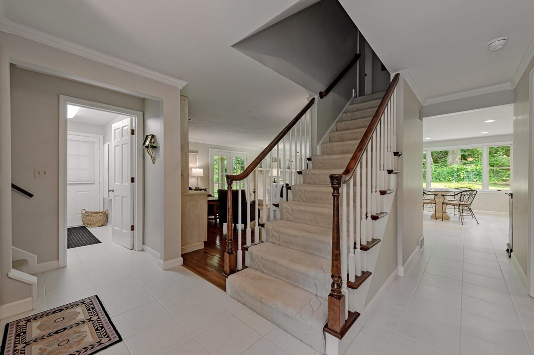 21 Dunham Dr, Greensburg, PA 15601-5936