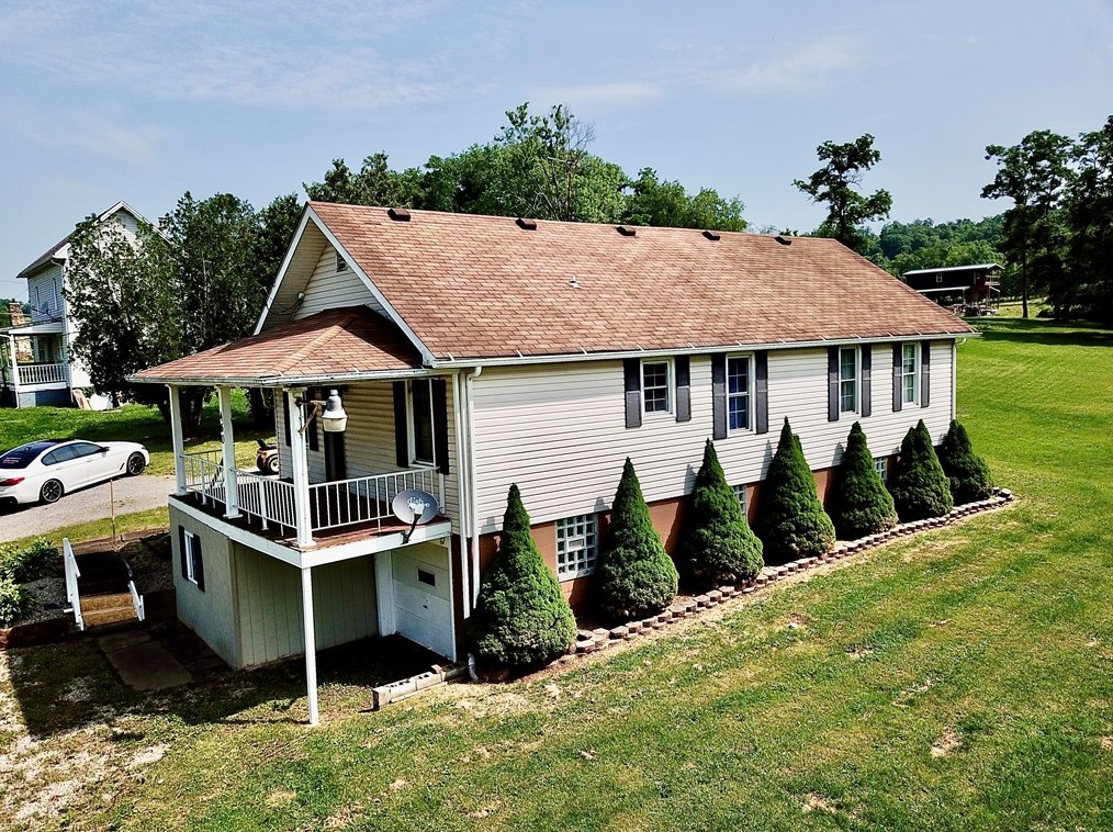 460 N Eighty Eight Rd, Fairdale, PA 15320