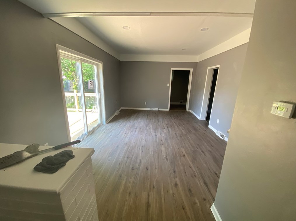 1191 Iris Dr, North Huntingdon PA 15642-4368 exterior